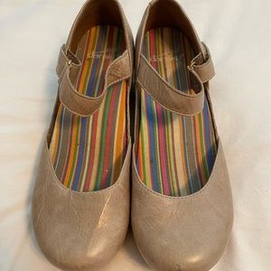 Dansko clogs with velcro strap. Size 39